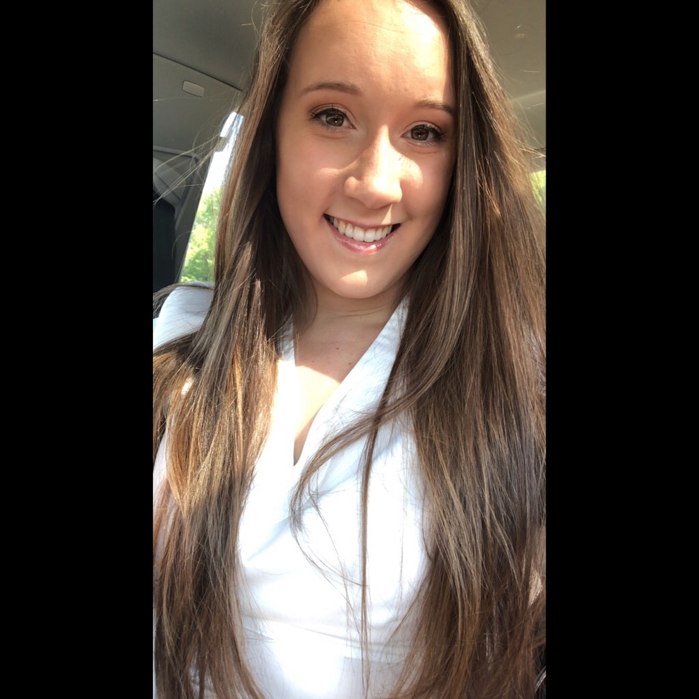 Meet your Posher, Emily